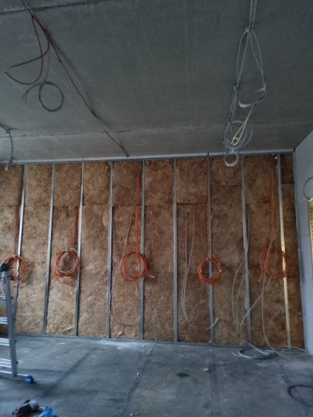 UK-Trockenbau Wand und Dämmung arbeit